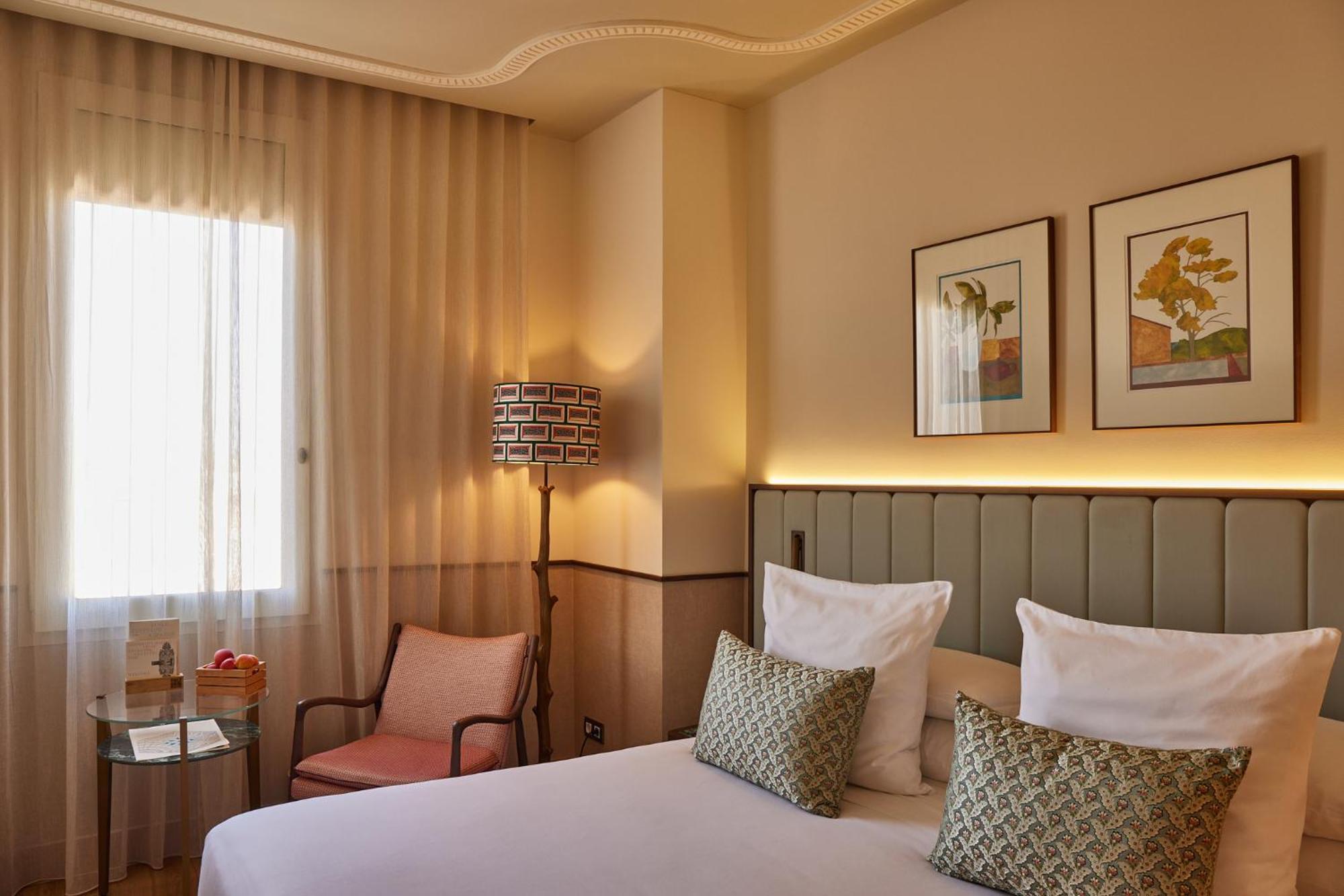 Hotel Grand Central, Small Luxury