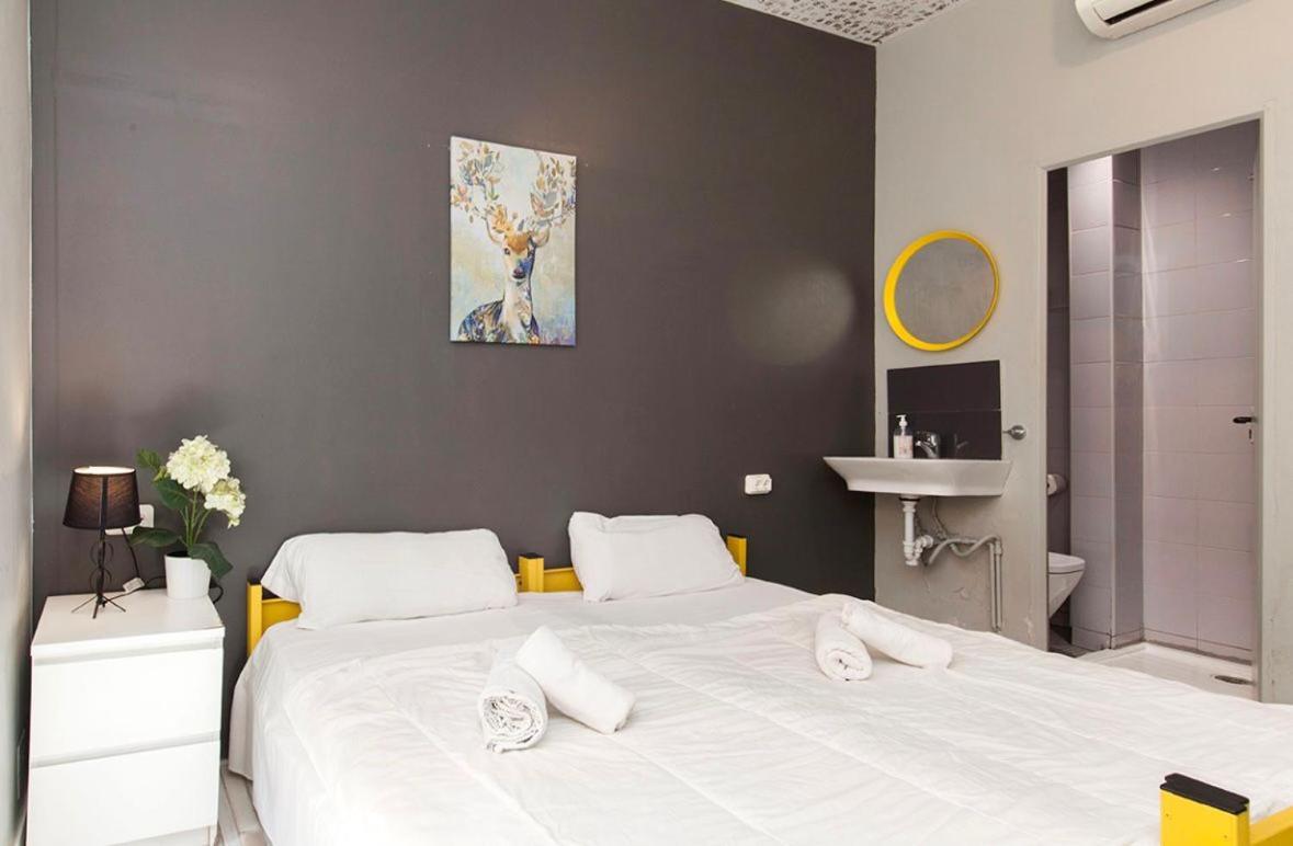 Heylola! Hostal Barcelona