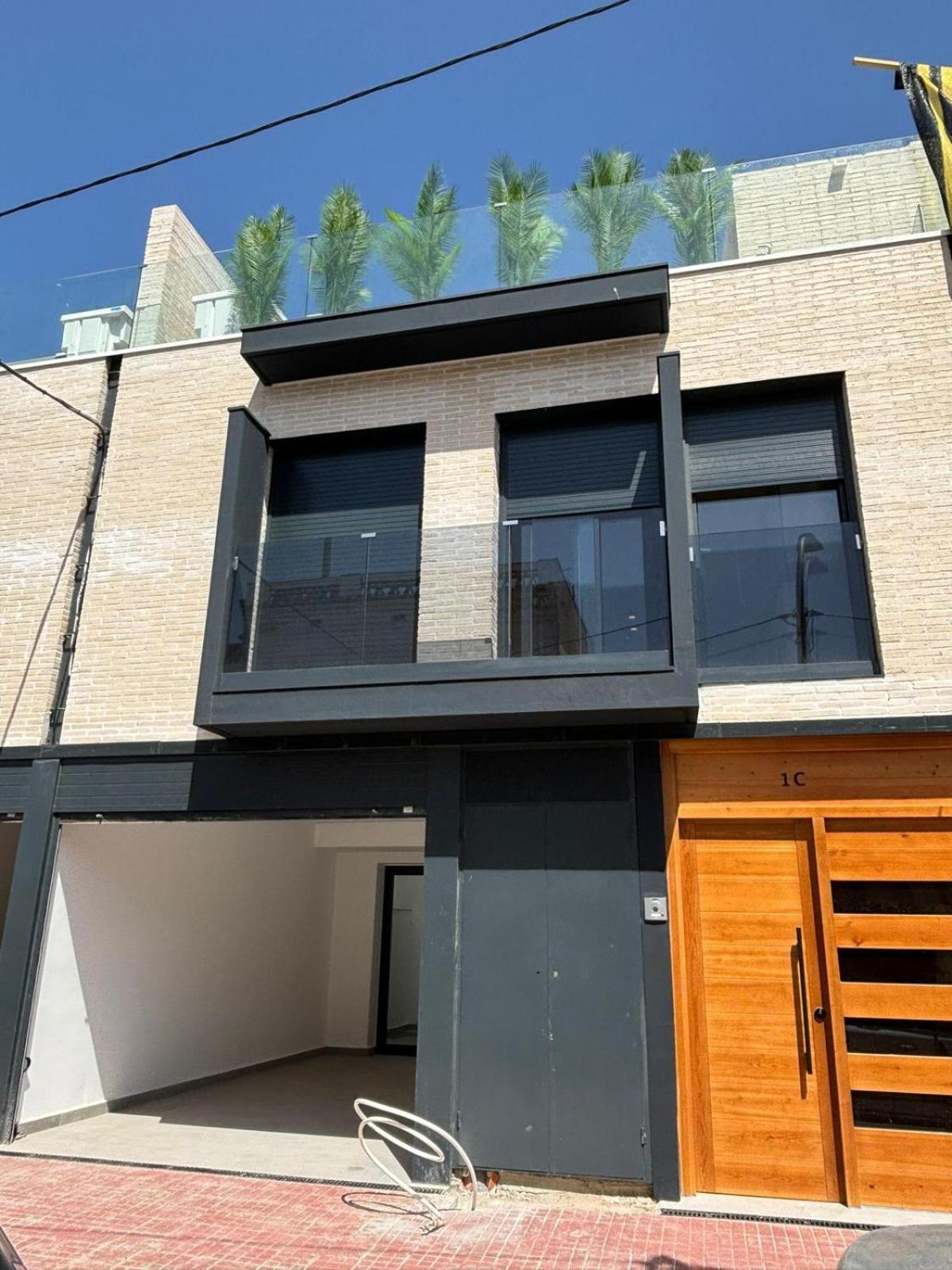 Esplugues De Llobregat * Barcelona