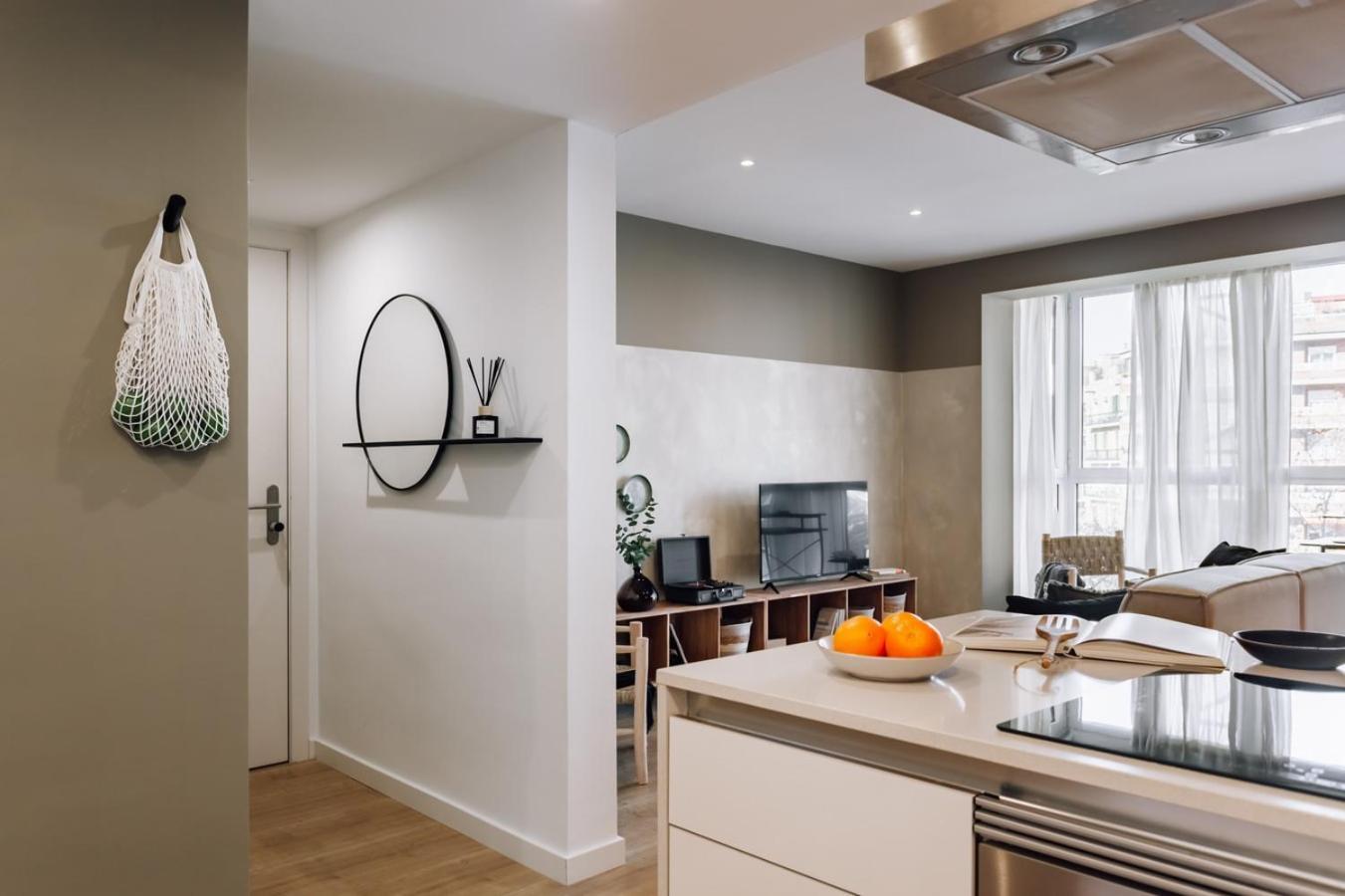 Loja - 2 Bedrooms In Sant Antoni