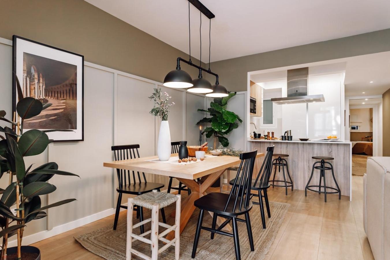 Loja - 2 Bedrooms In Sant Antoni Apartamento