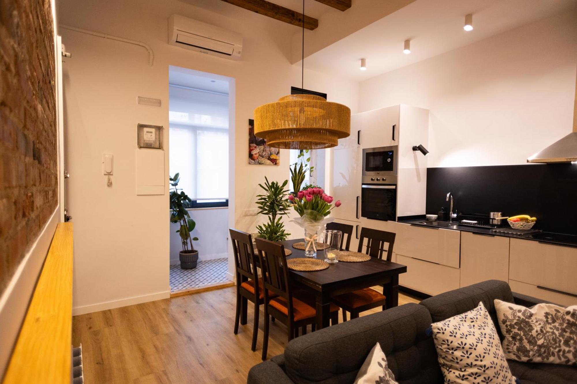 Apartamento Poble Sec Charming *