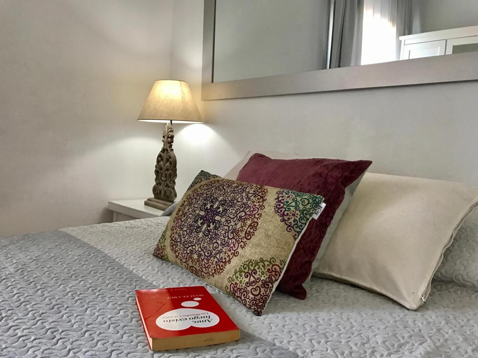 Erandi Ramblas Hostal Barcelona