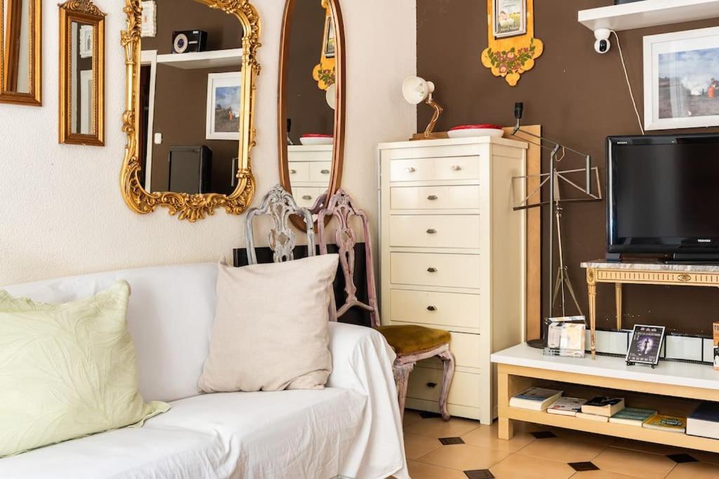 Gaudi 51 Apartment
