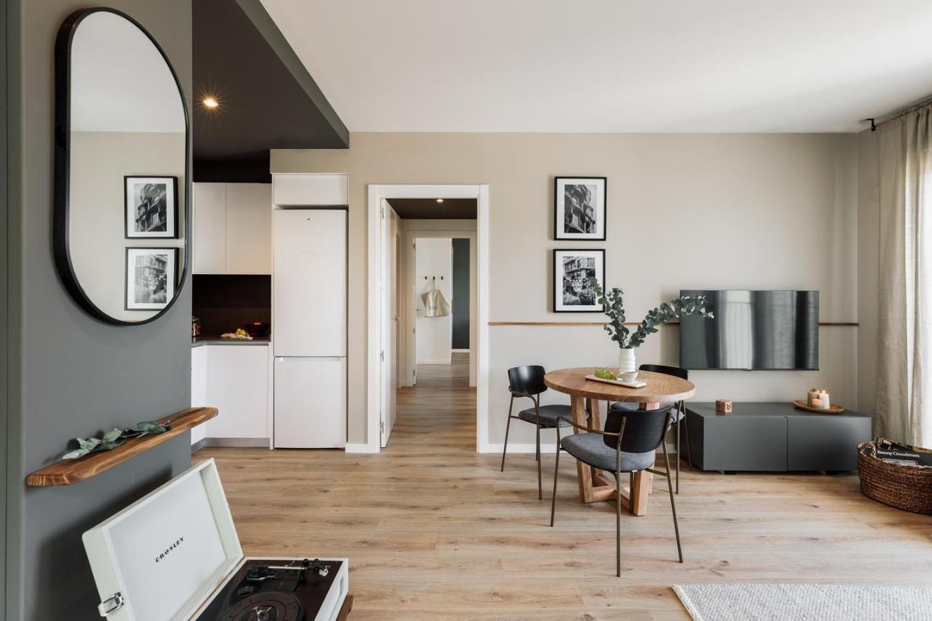 Roc - 2 Bedrooms In Poblenou *