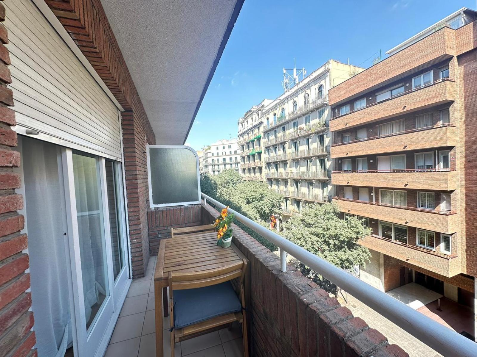 Paris Barcelona