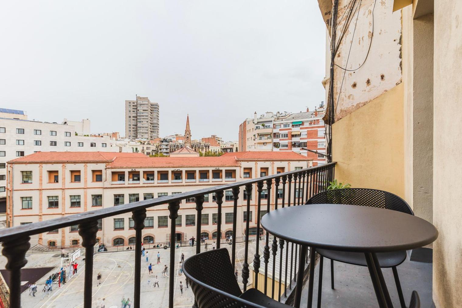 Blueground Antiga Esquerra Ac Balcony Bcn-166 *
