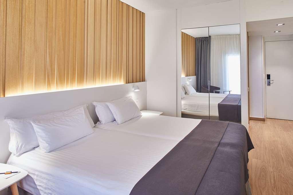 Hotel Silken Ramblas 4*