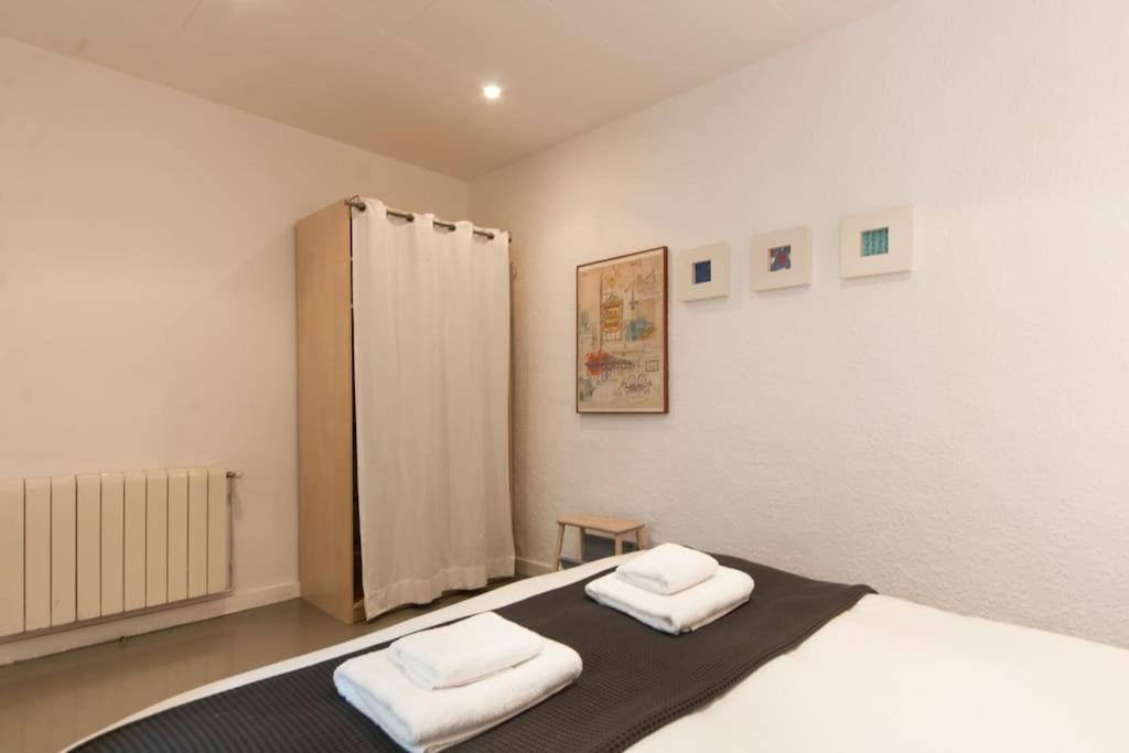 Charm And Privacy In Gothic Quarter - By Myrentalhost *