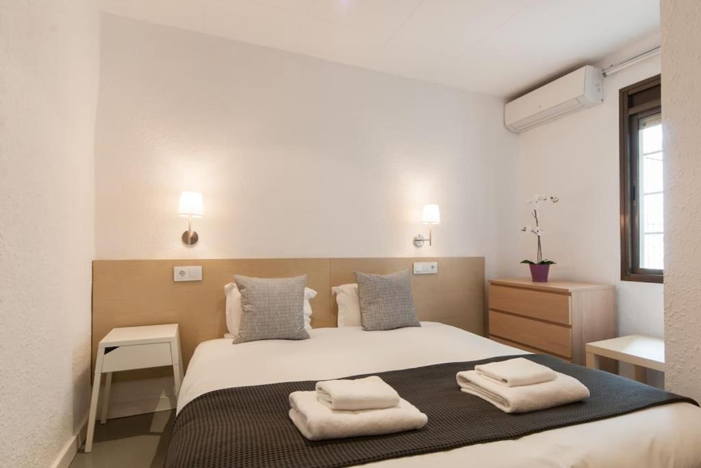Charm And Privacy In Gothic Quarter - By Myrentalhost * Barcelona