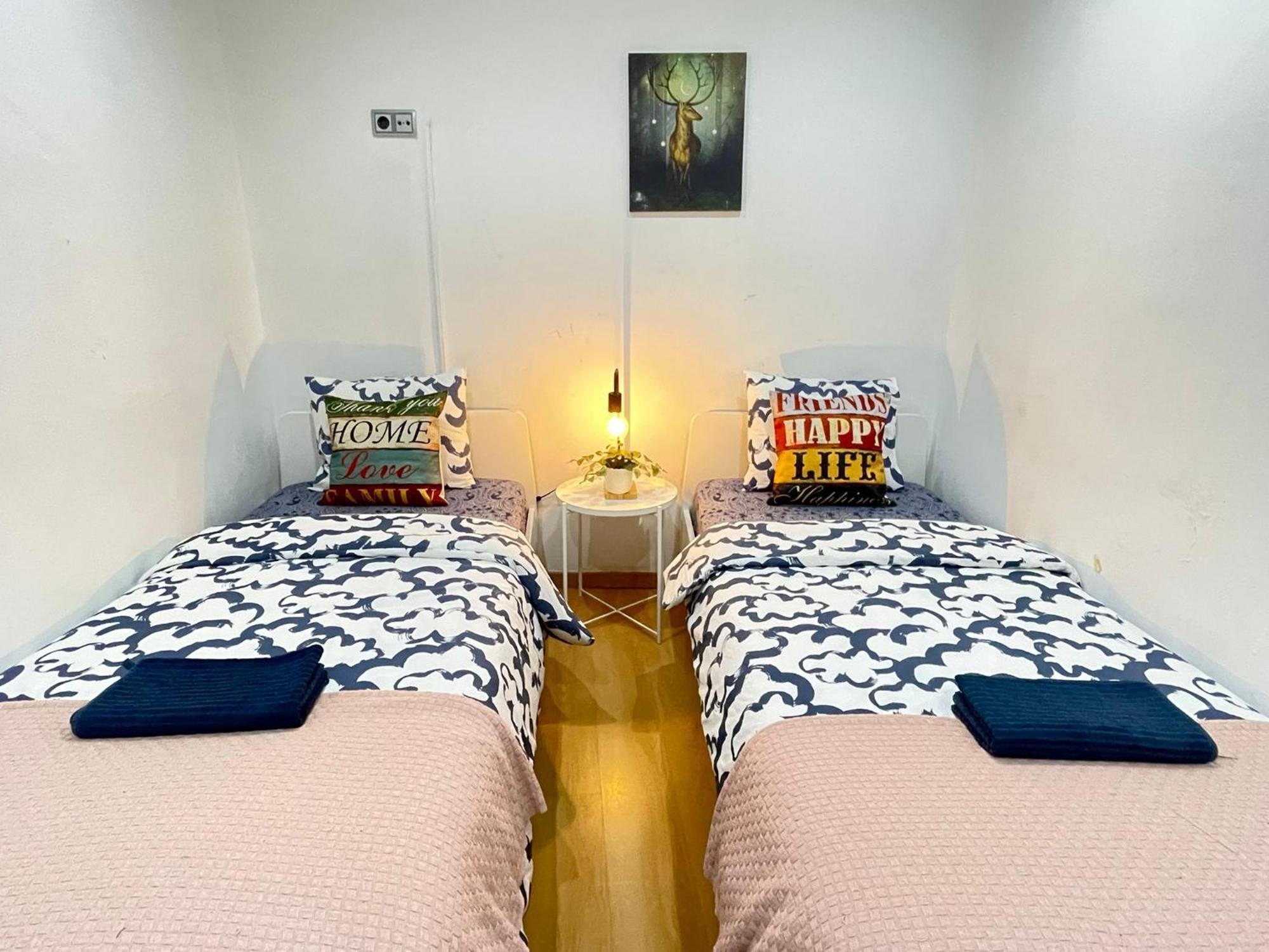 Girona Ii Hostal *