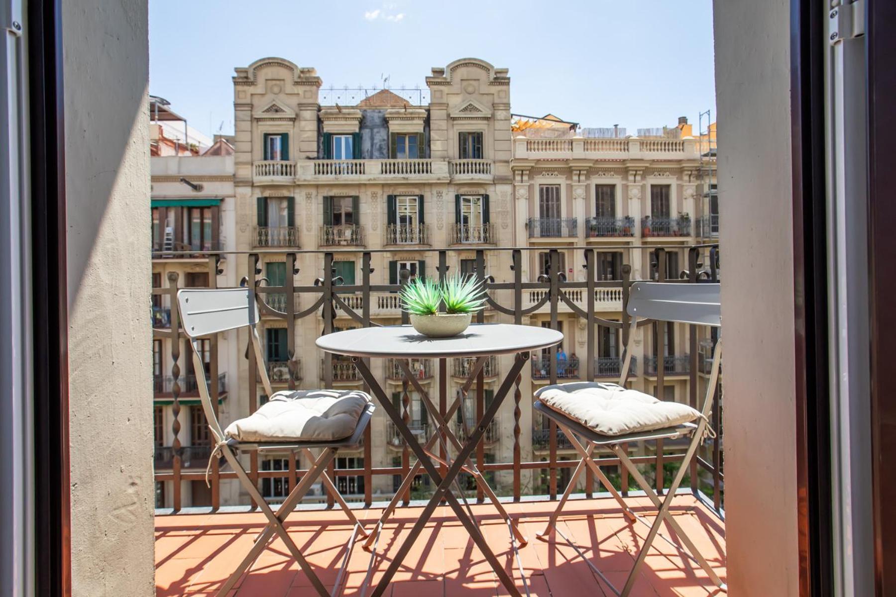 33mal1082- Big 2br Near Sagrada Familia