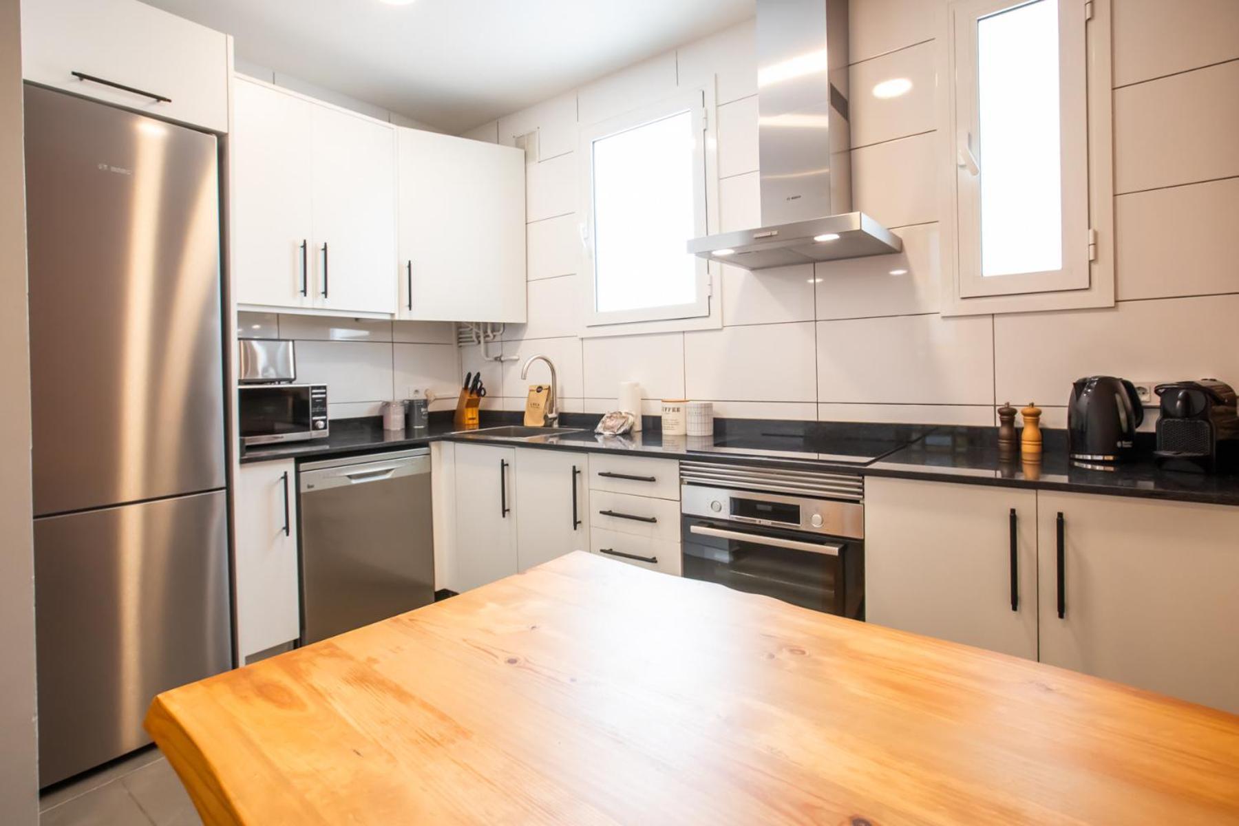 33mal1082- Big 2br Near Sagrada Familia Apartamento