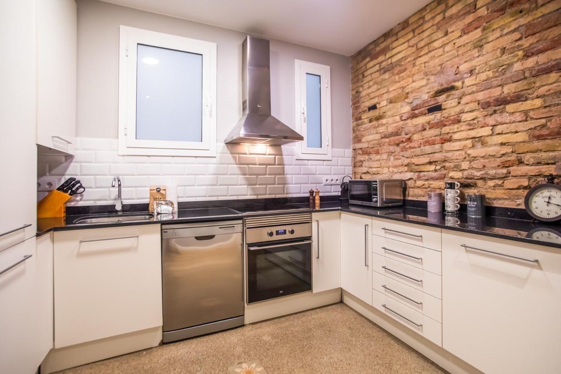 E1mal1079- Fantastic 2br Flat In The Center * Barcelona
