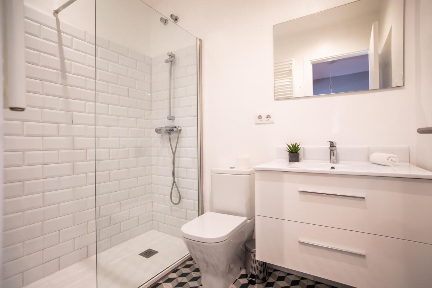 24mal1073-marvellous 2br Flat Near Sagrada Familia Apartamento