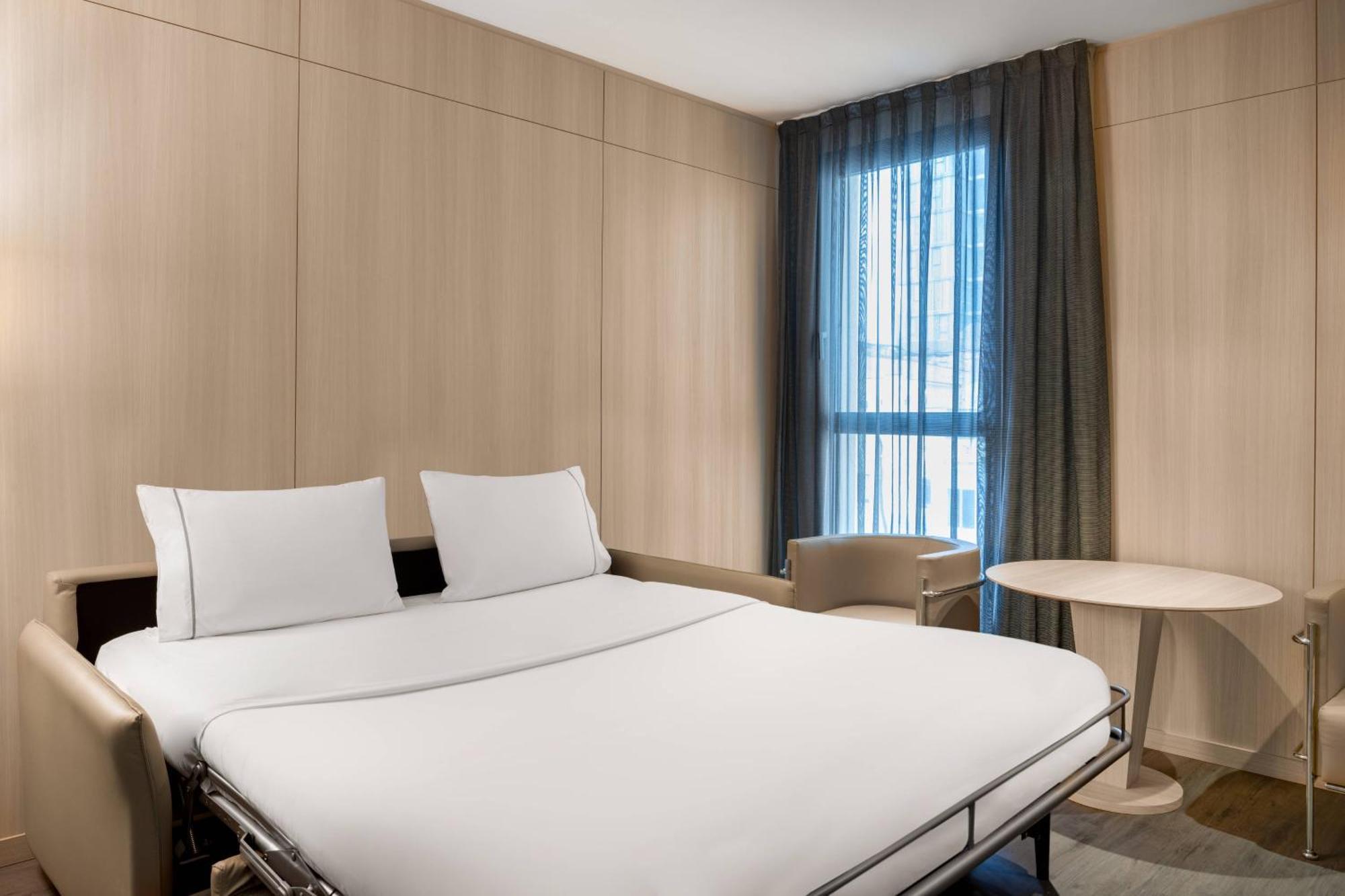 Ac Sants By Marriott Hotel 4*