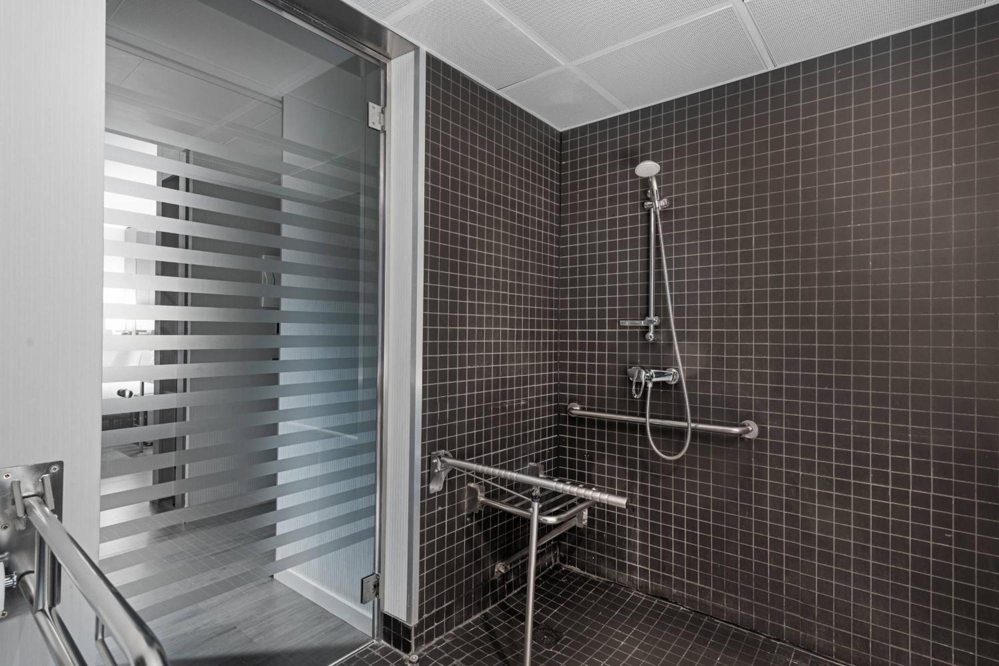 Ac Sants By Marriott Hotel 4*