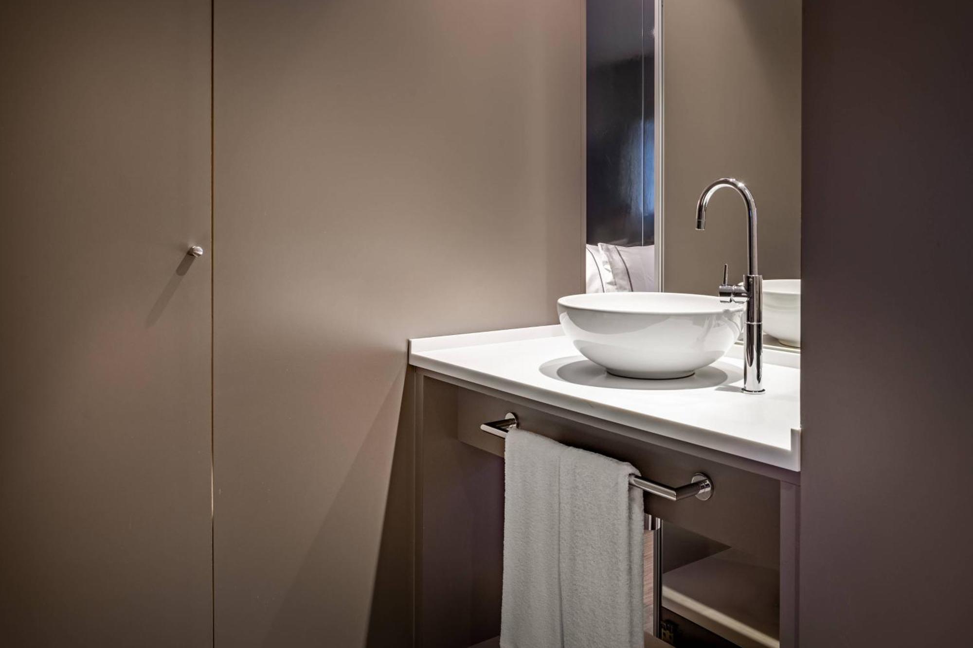 Hotel Ac Sants By Marriott 4*