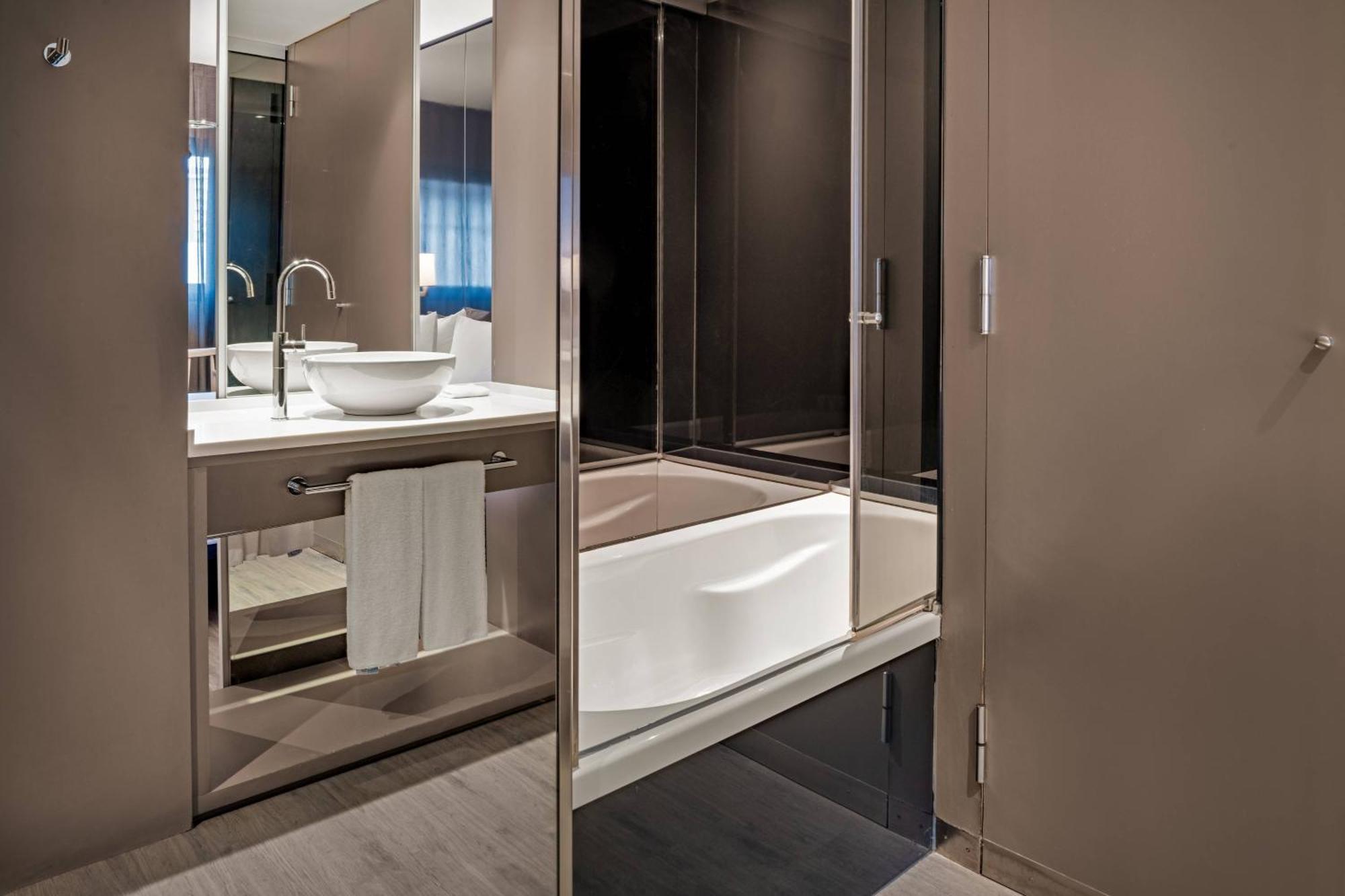 Ac Sants By Marriott Barcelona