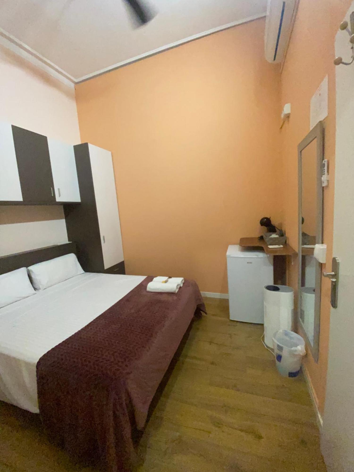Sant Antoni Hostal, Sustainable Tourism * Barcelona