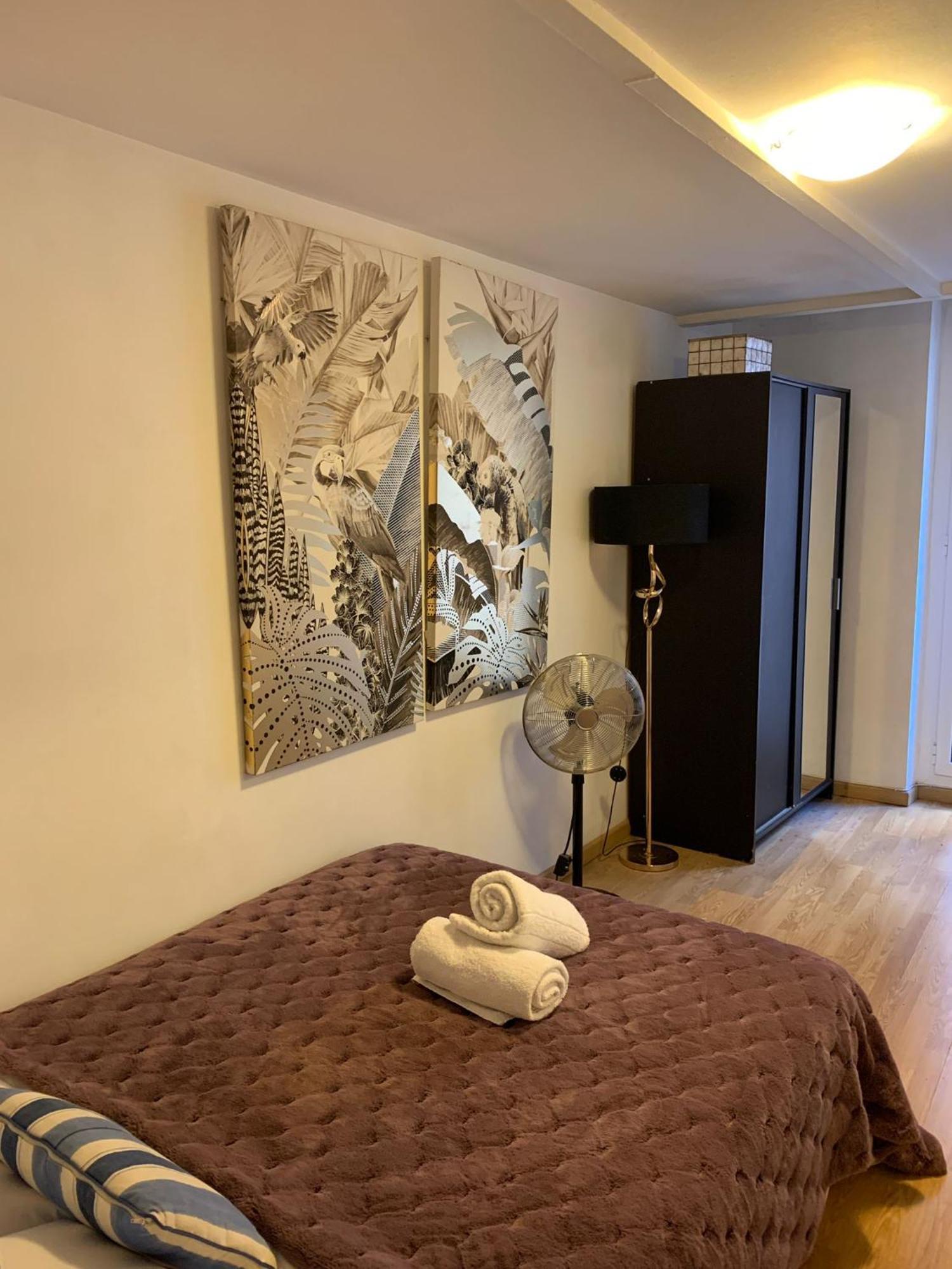 Hostal Erandi Ramblas Barcelona