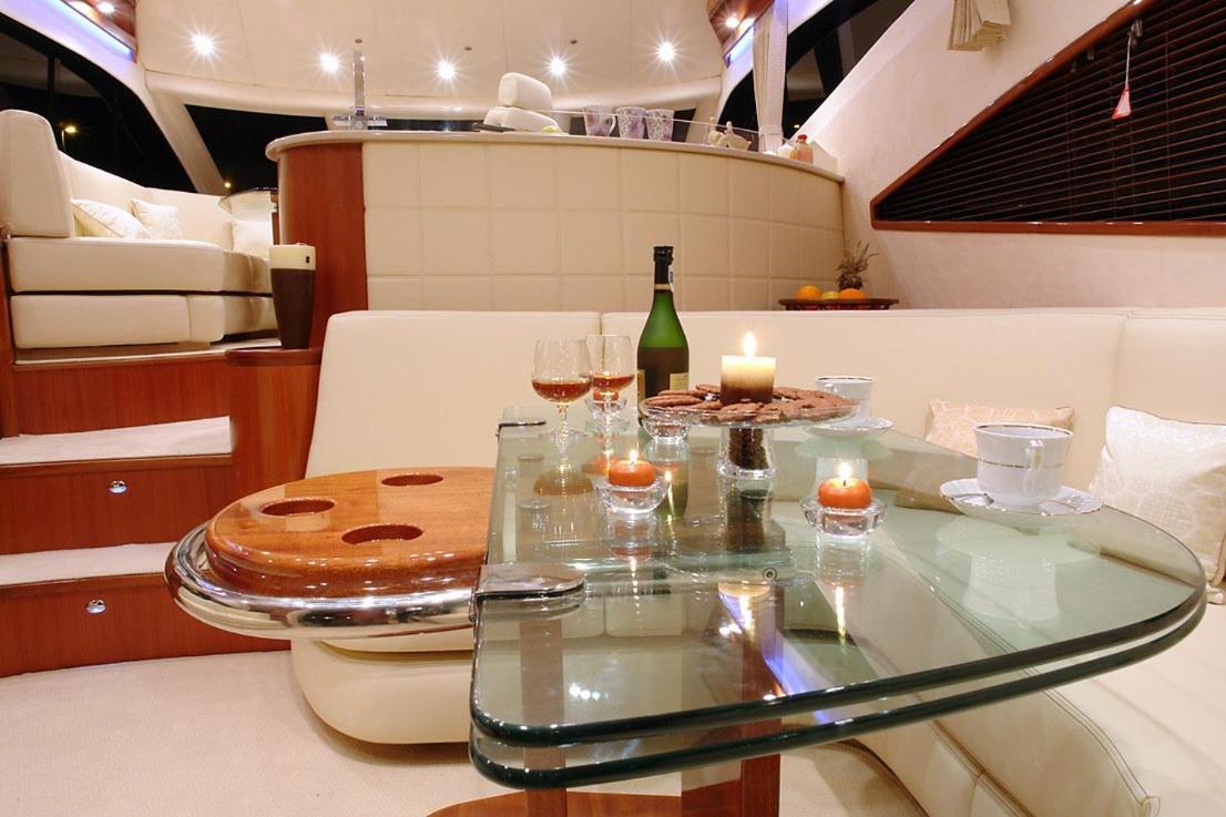 Hotel en barco Yacht Pegasus Ii