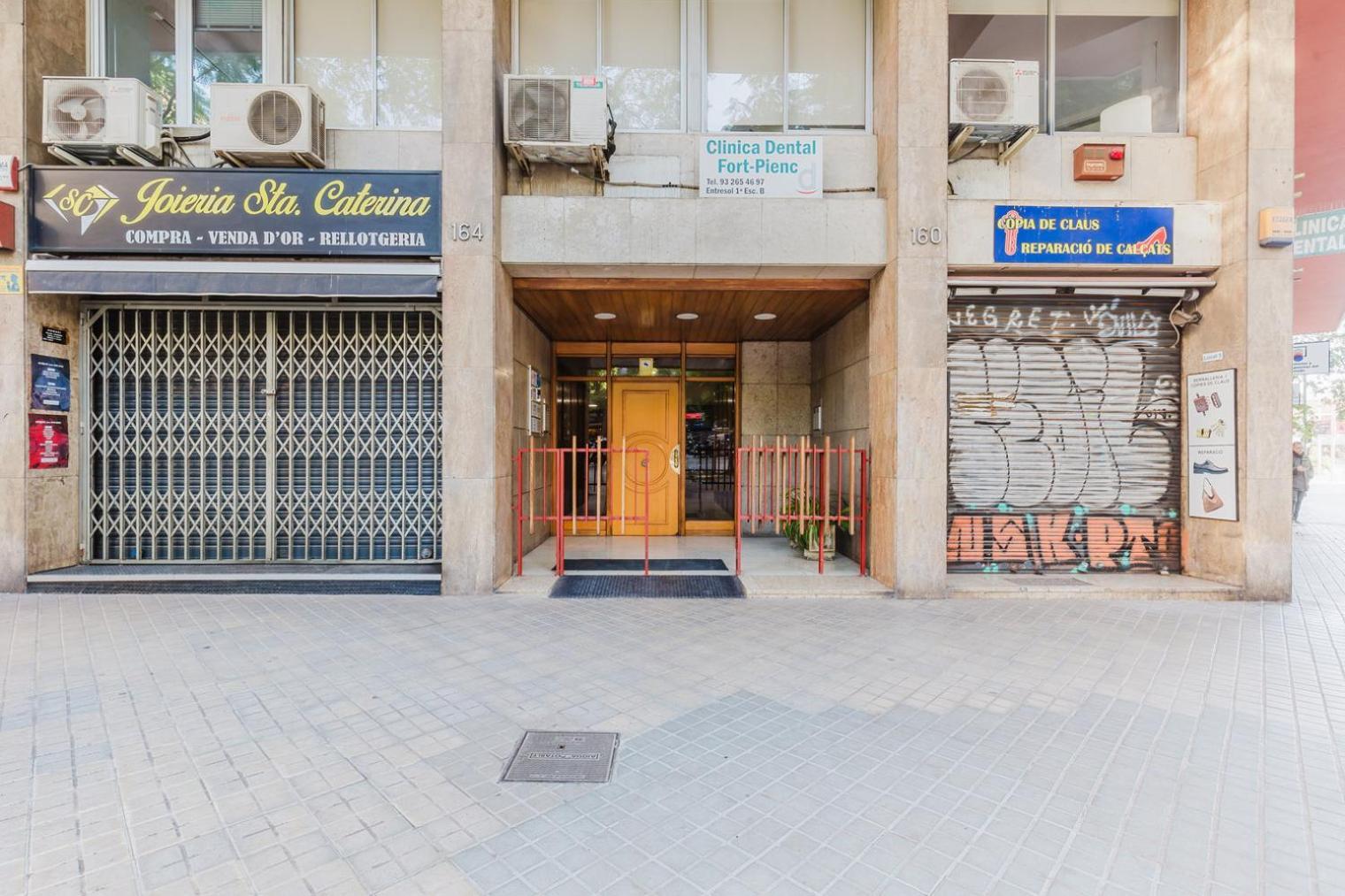 Blueground El Pienc Ac Balcony Nr Sagrada Familia Bcn-172 Barcelona