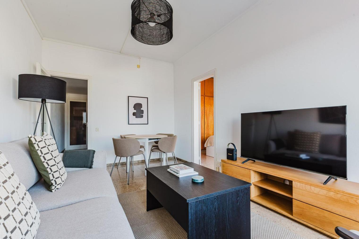 Blueground El Pienc Ac Balcony Nr Sagrada Familia Bcn-172 * Barcelona
