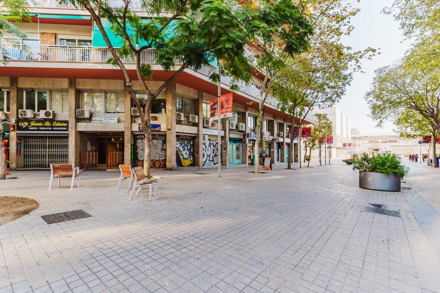 Blueground El Pienc Ac Balcony Nr Sagrada Familia Bcn-172 *