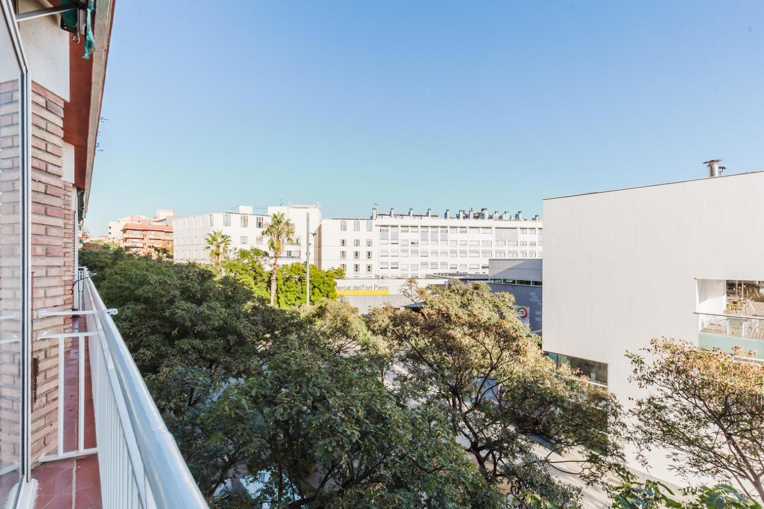 Blueground El Pienc Ac Balcony Nr Sagrada Familia Bcn-172 * Barcelona
