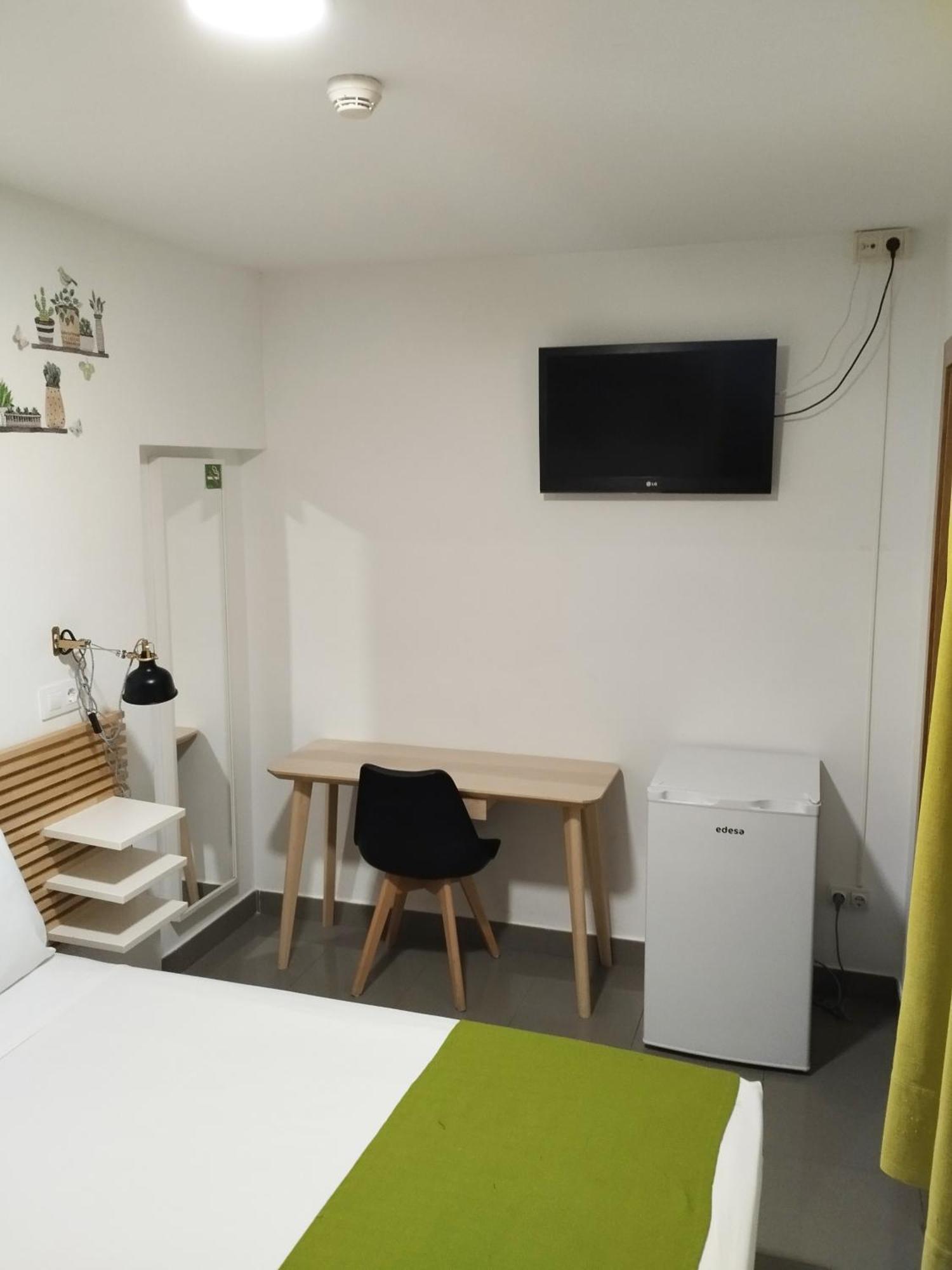 Hostal La Terrassa * Barcelona