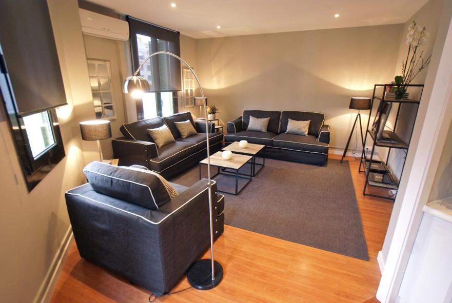 555 Bcn Apartment