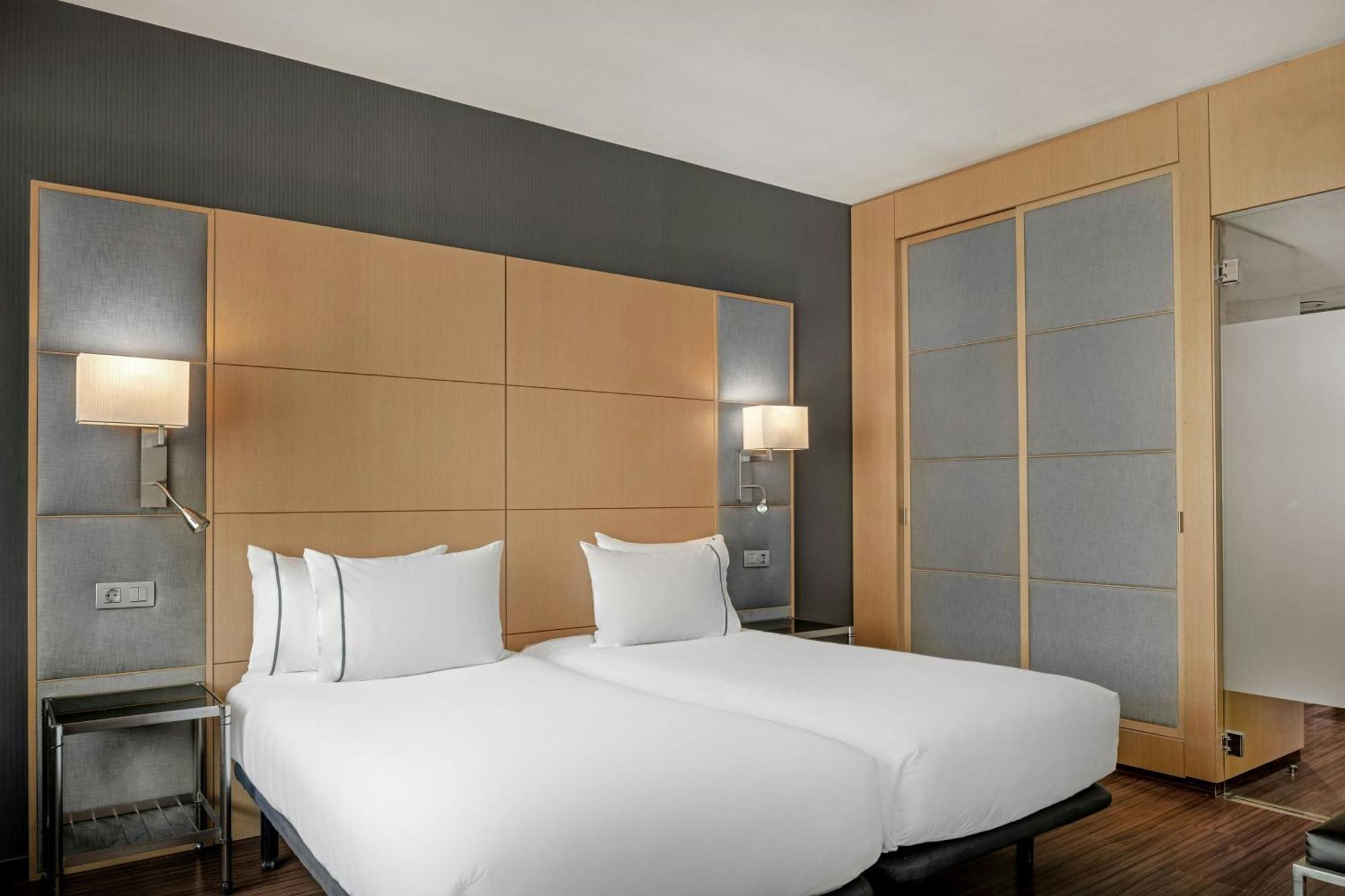Ac Victoria By Marriott 4*
