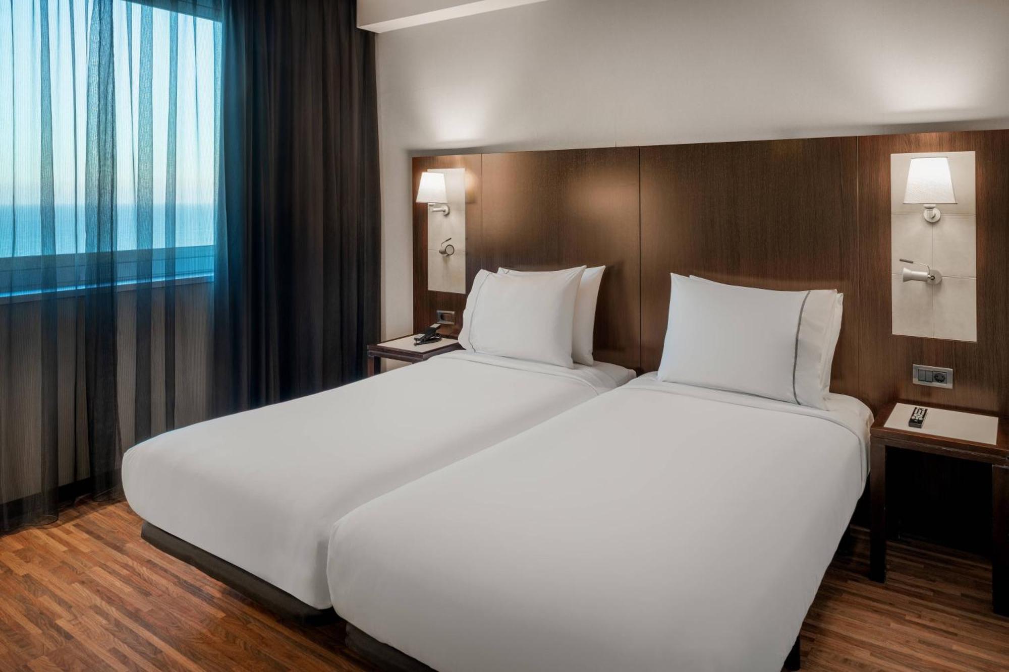 Ac Fórum By Marriott Hotel 4*