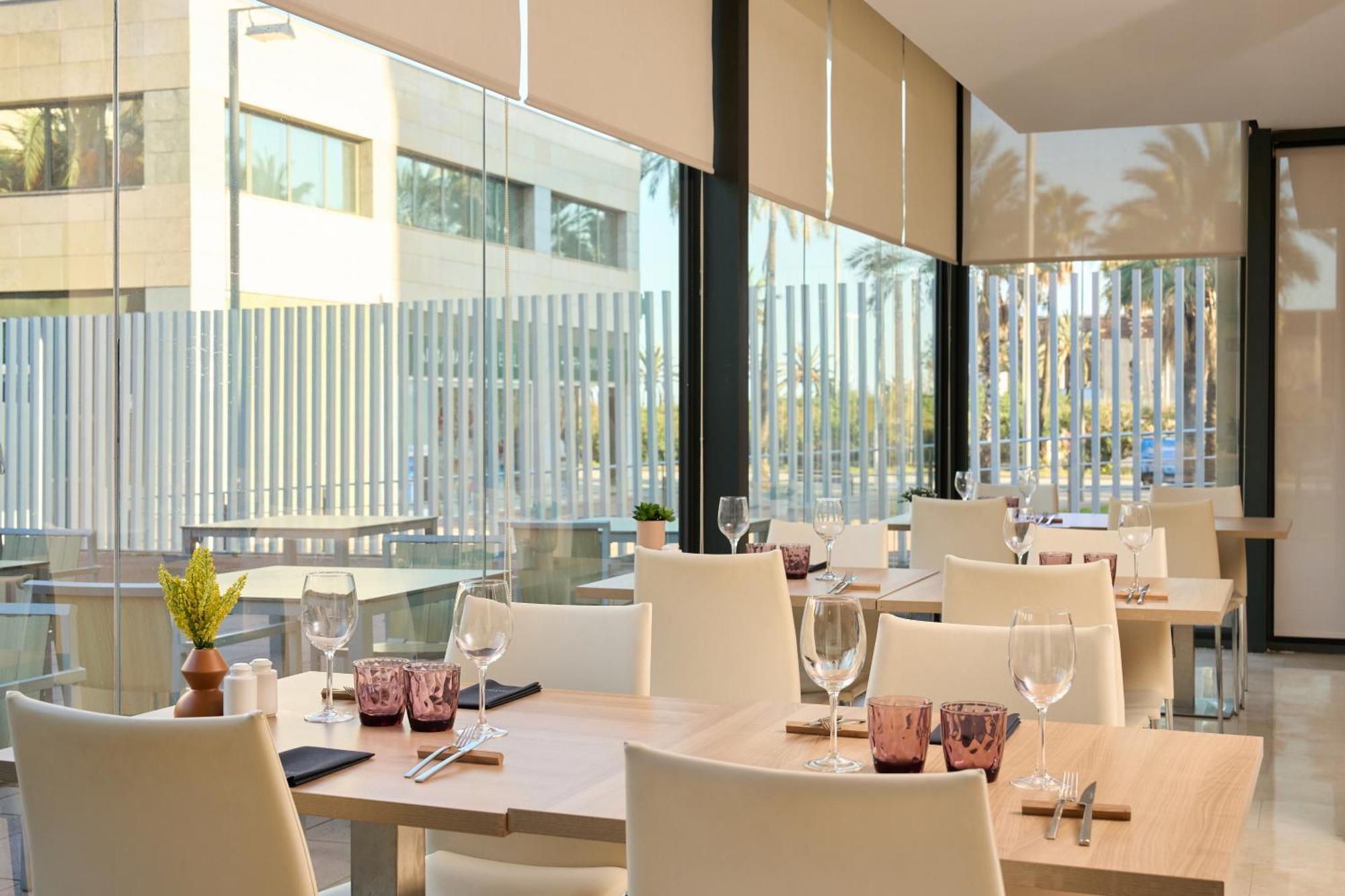 Hesperia Del Mar Hotel Barcelona