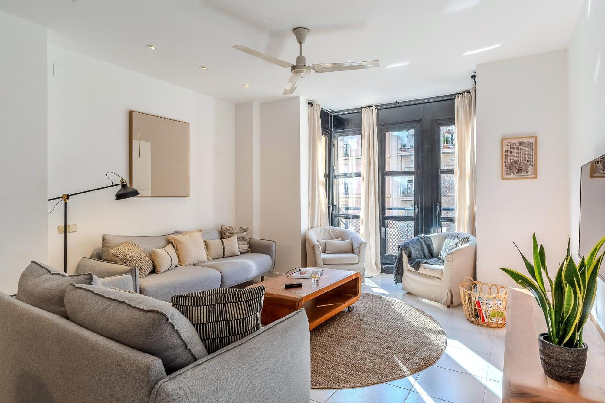 Canela Homes Ninot Barcelona