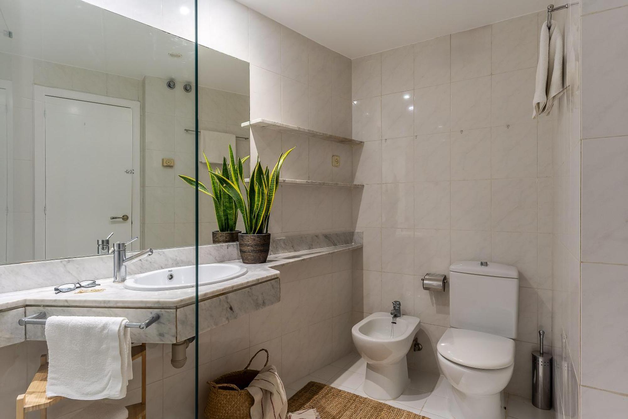 Canela Homes Ninot