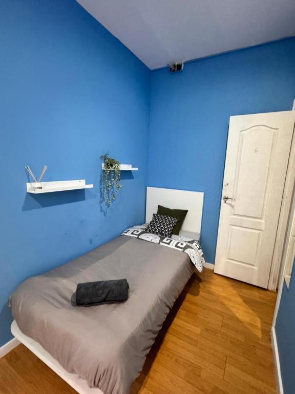 Apartment In Spacious In Center *