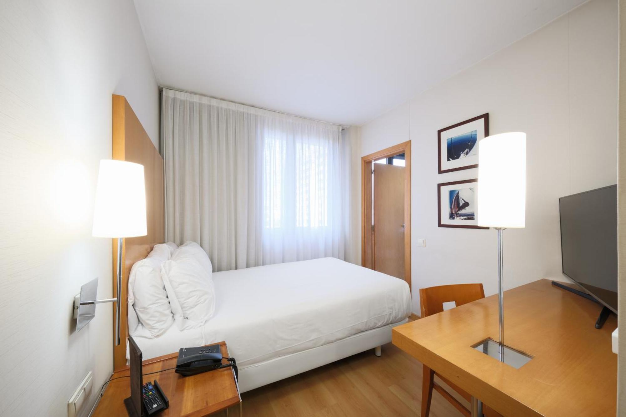 Hotel Hesperia Del Mar 4*