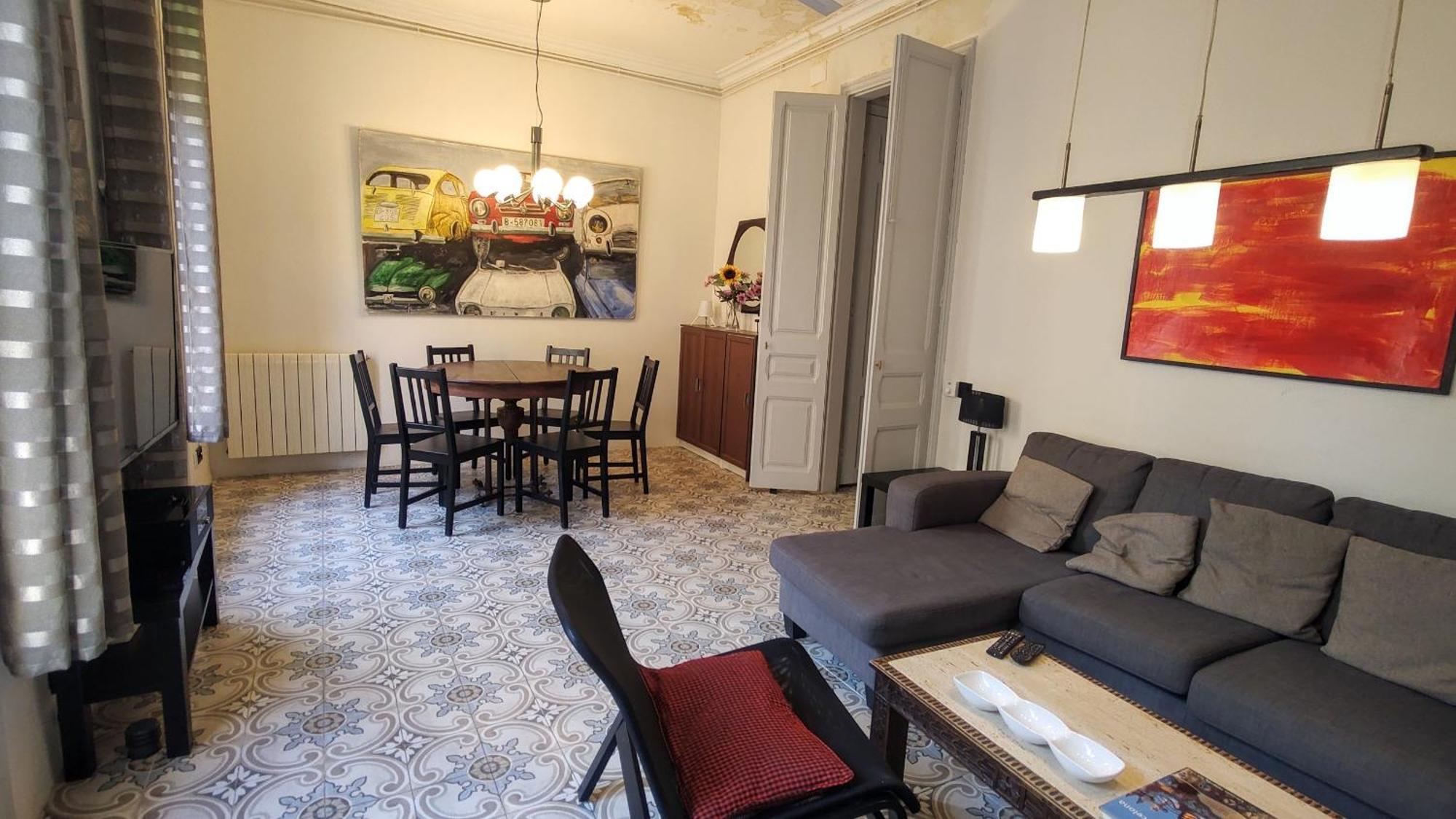 Spacious Aptmt Close To Pl Universidad And Pl Catalunya, 2,5 Bedrooms, Balcony, Heating, Elevator Min 31 Nights Apartamento Barcelona