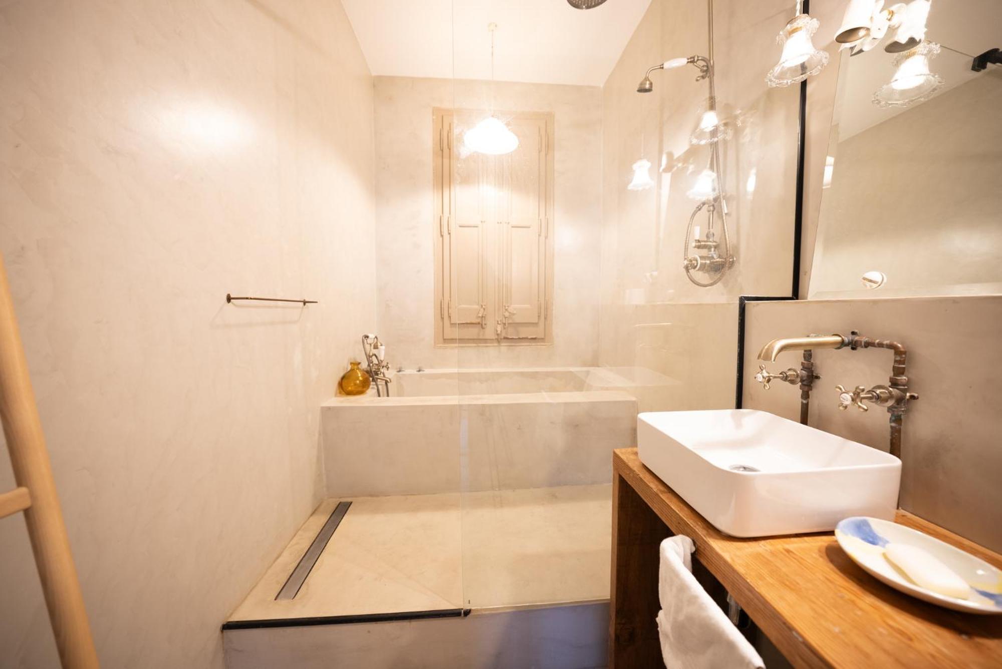 Stylish Retreat In Catalonia Apartamento Barcelona