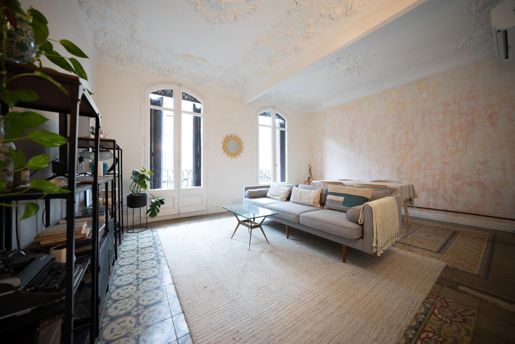 Stylish Retreat In Catalonia *