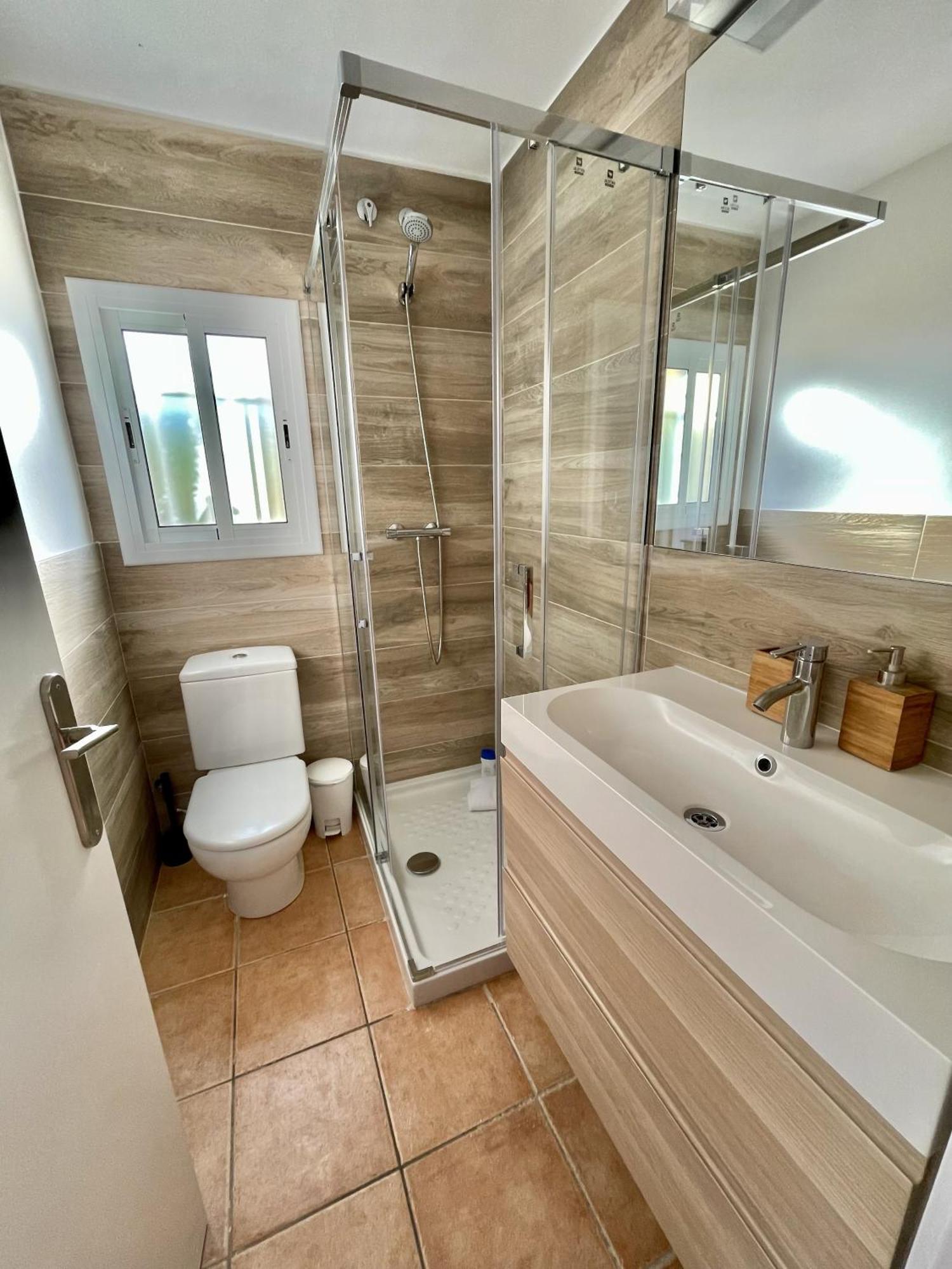 Casa Independientegardenviews2 Bedrooms * Barcelona