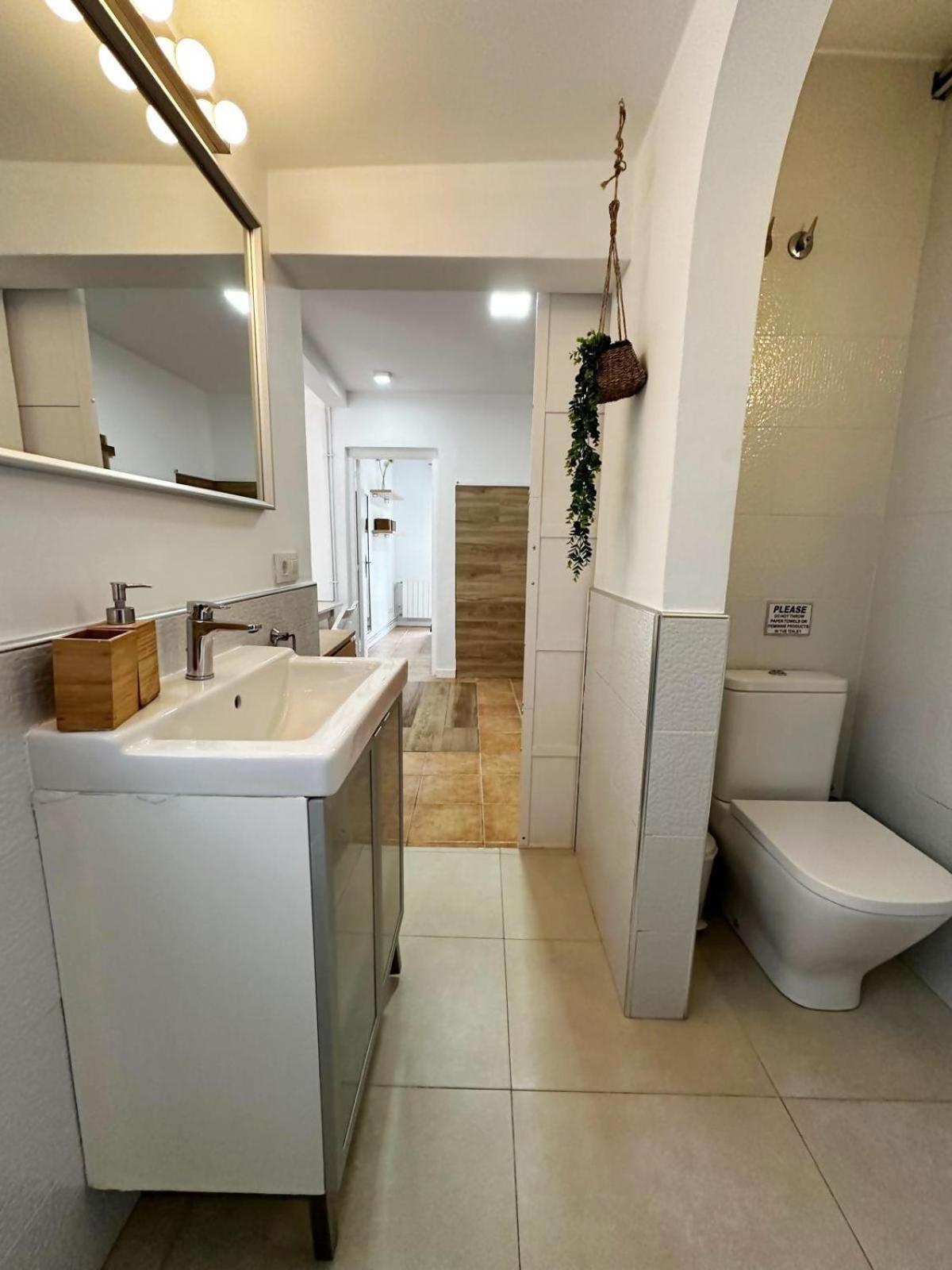 Casa Independientegardenviews2 Bedrooms Holiday home Barcelona