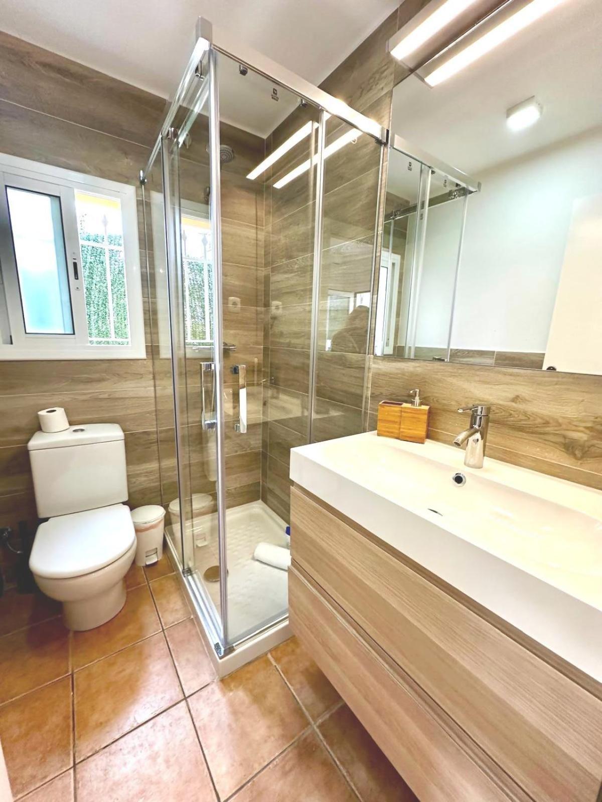 Casa Independientegardenviews2 Bedrooms * Barcelona