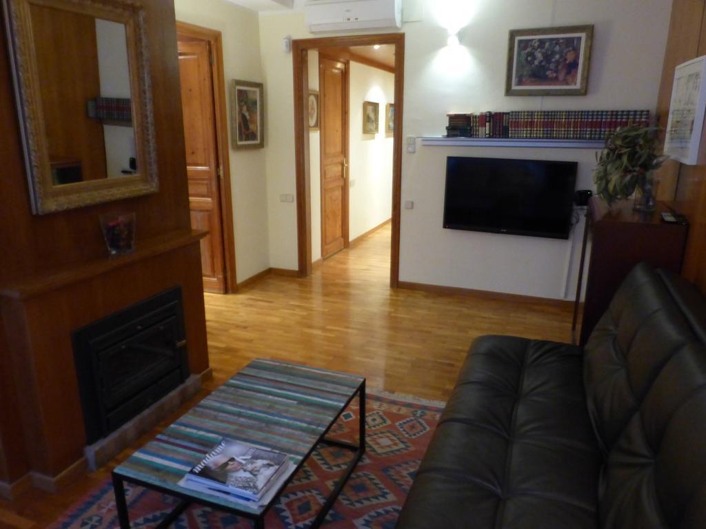 Gran Via Borrell Flat Barcelona
