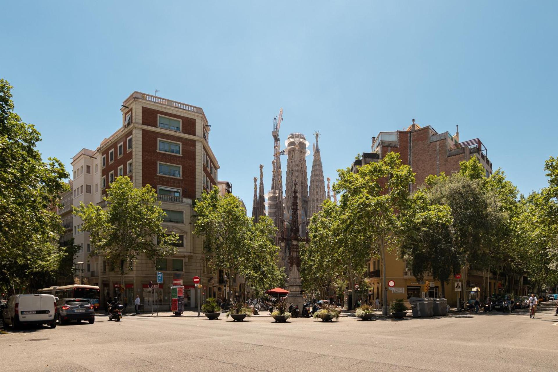 U-nique Gaudi Iii *