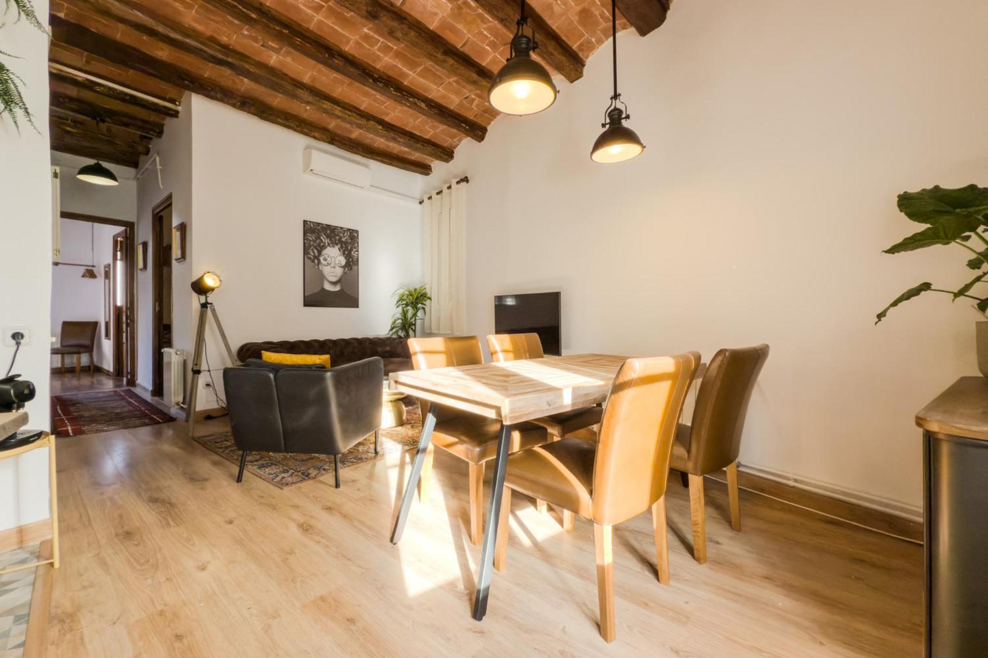 Magalhaes - Trad Flat In Poble Sec, Near Ramblas Apartamento