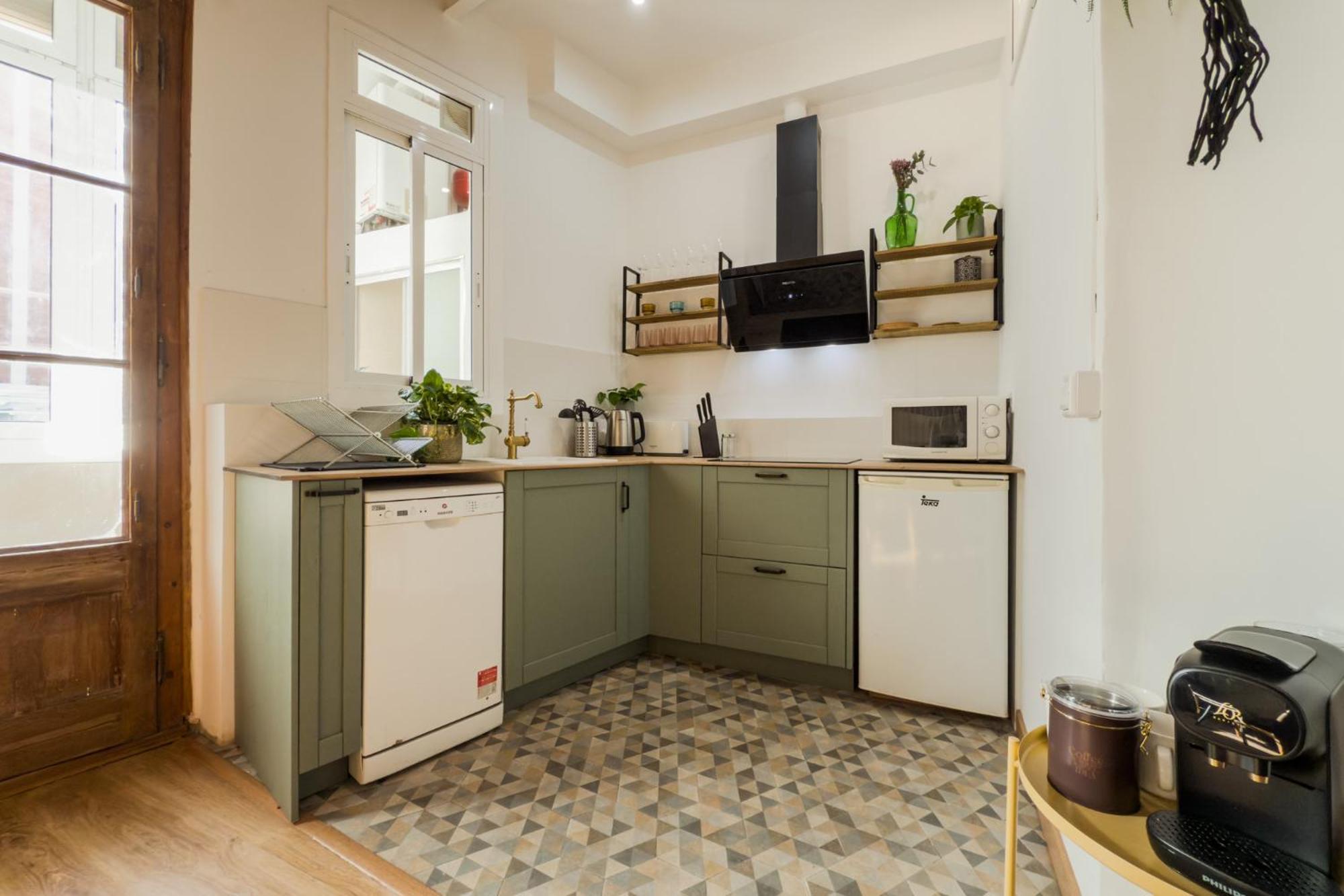 Apartamento Magalhaes - Trad Flat In Poble Sec, Near Ramblas