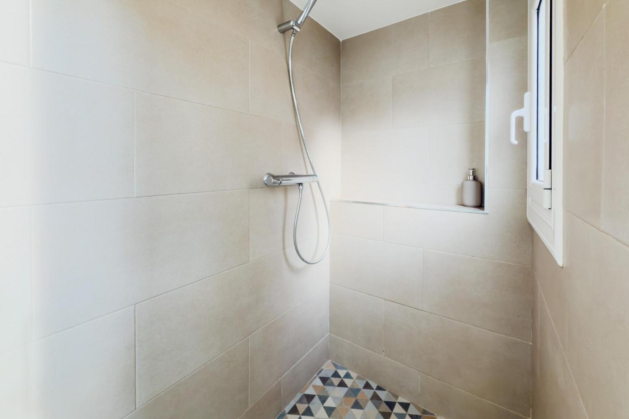 Magalhaes - Trad Flat In Poble Sec, Near Ramblas Barcelona